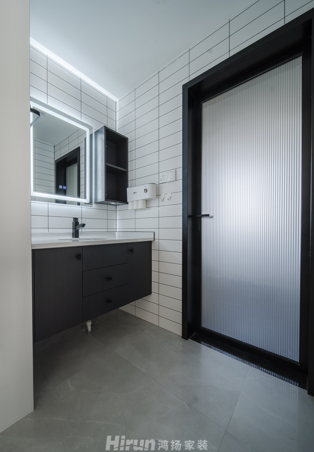 中建亮月湖瀾苑100㎡雅致現代三居室 裝修案例效果圖-003