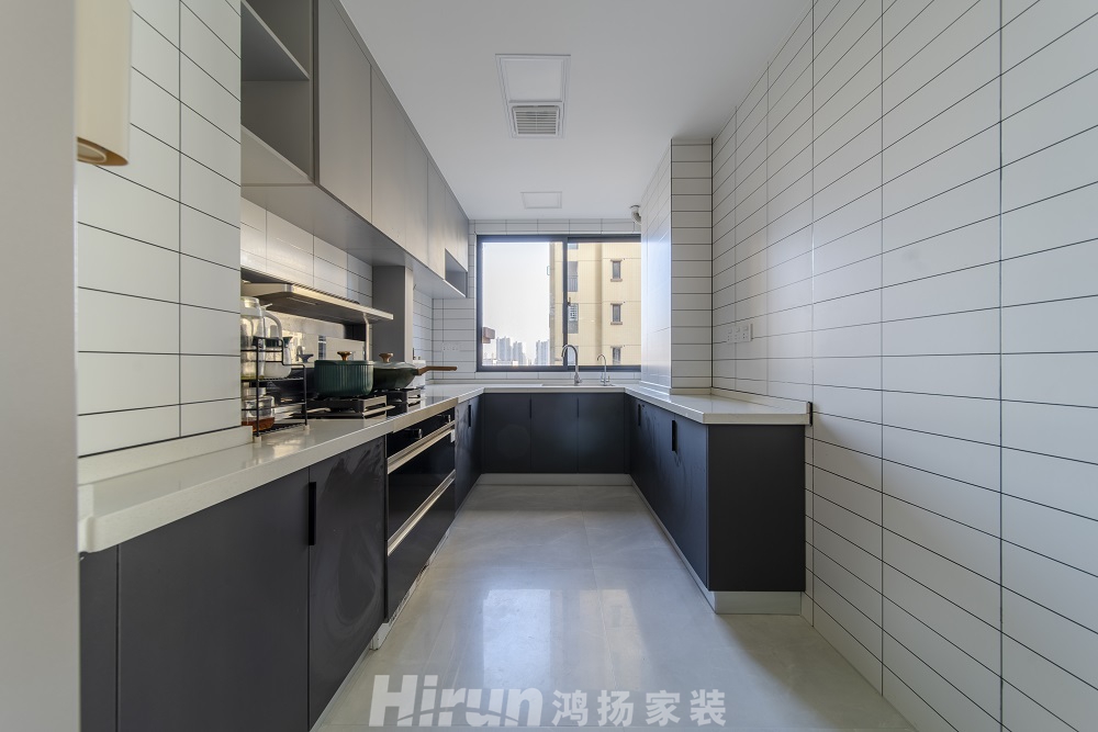 中建亮月湖瀾苑100㎡雅致現代三居室 裝修案例效果圖-004