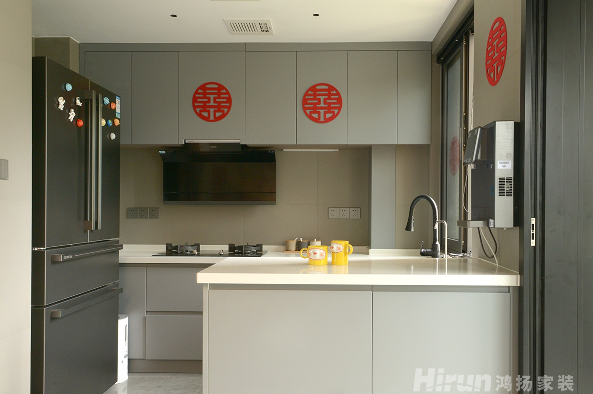 長房半島藍灣135㎡雅致現代四居室 裝修案例實景圖-6