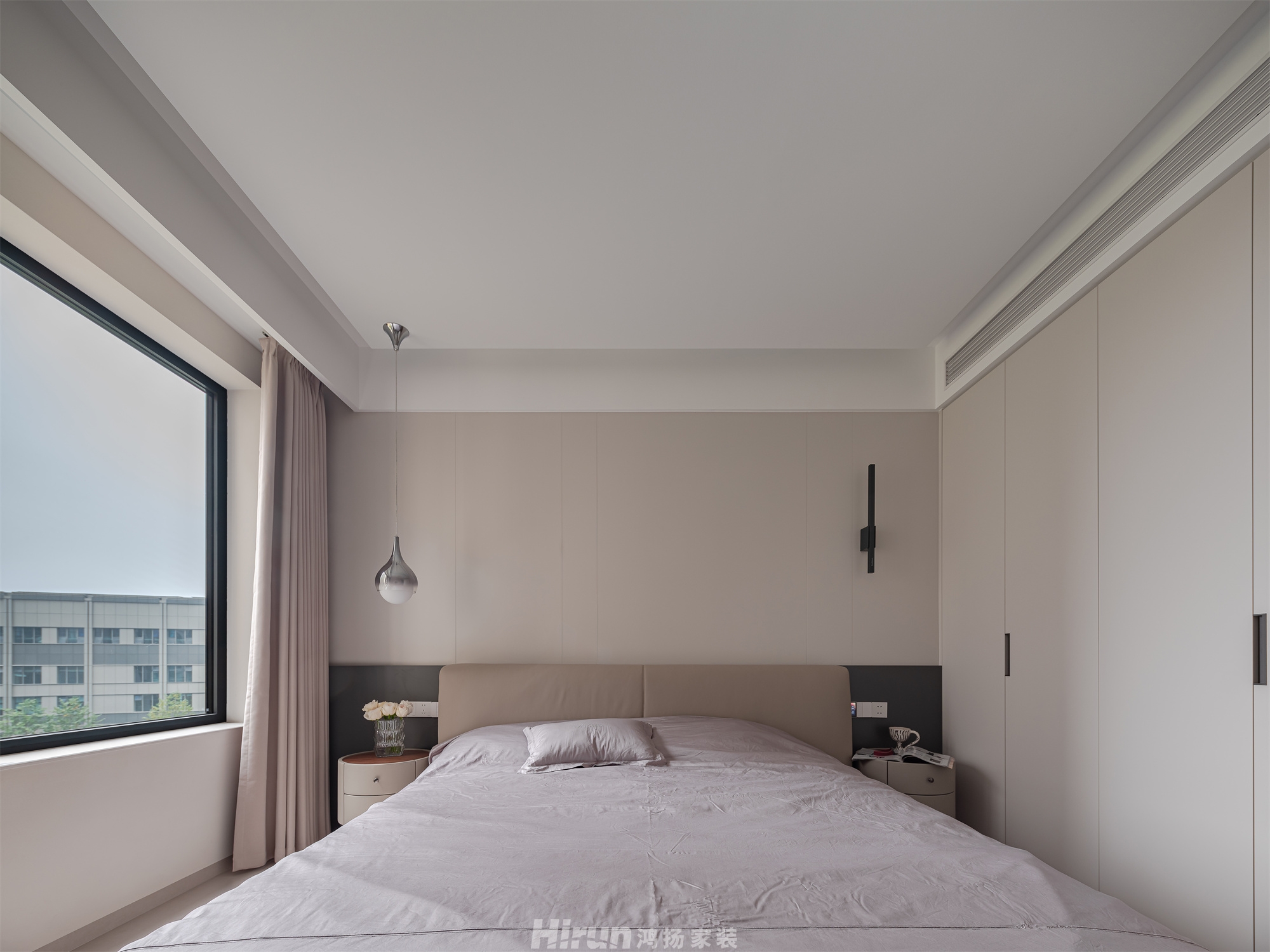 天城國際廣場(chǎng)170㎡雅致現(xiàn)代五居室 裝修案例實(shí)景圖-3