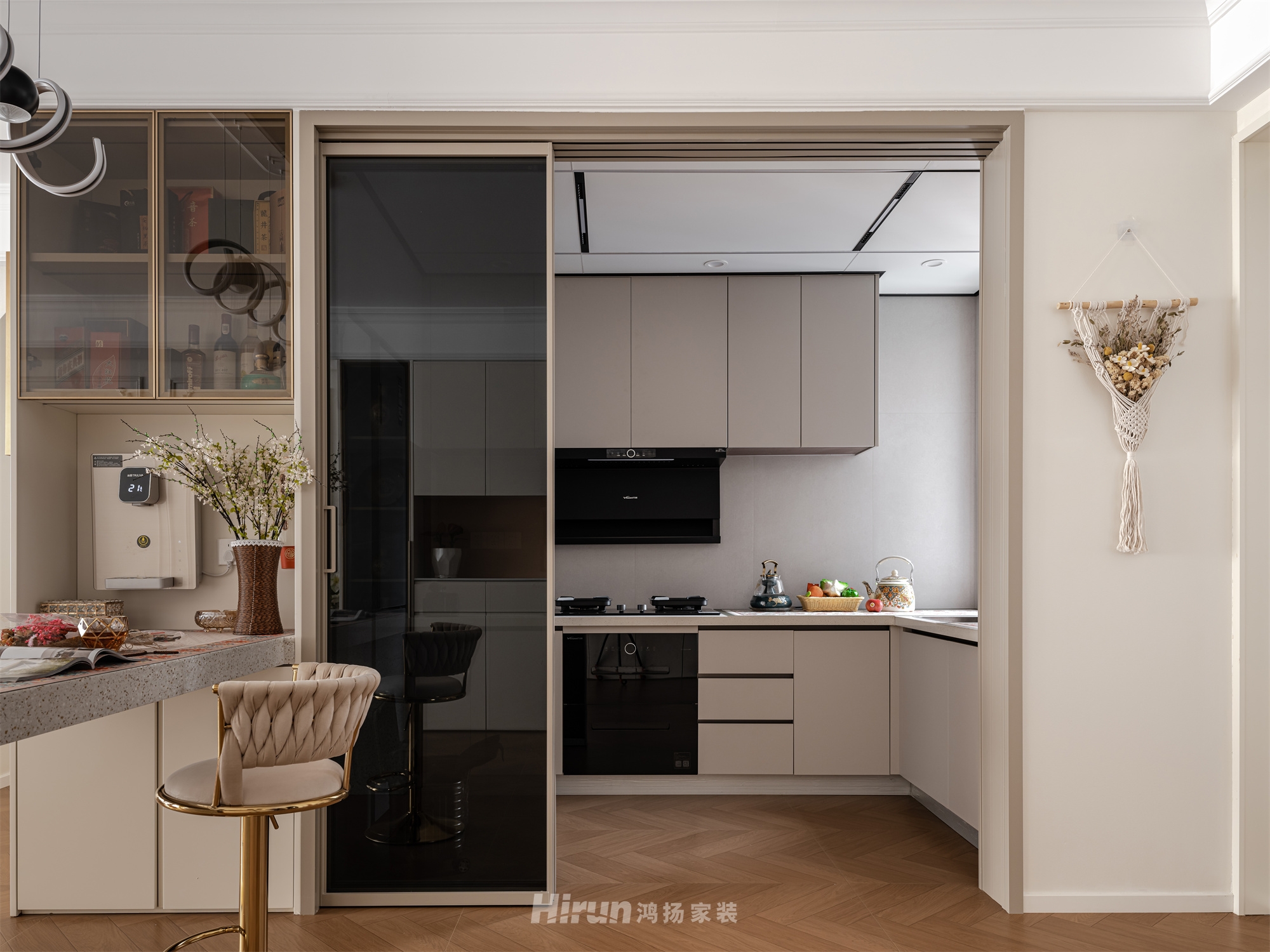 建發央著135㎡異域風情四居室 裝修案例實景圖-6