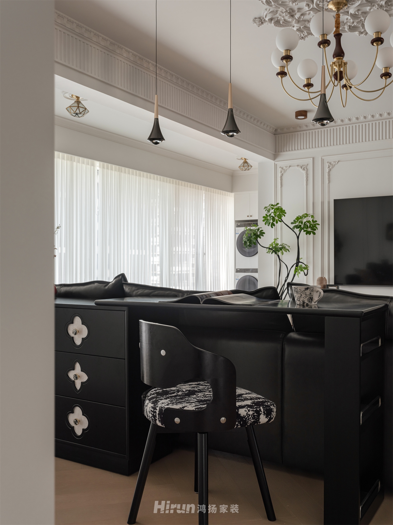 建發(fā)央著160㎡輕歐簡(jiǎn)美四居室 裝修案例實(shí)景圖-6